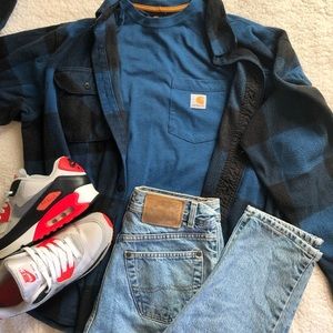 NWOT Carhartt Mens Blue Tee Shirt. Size is Small, relaxed fit.